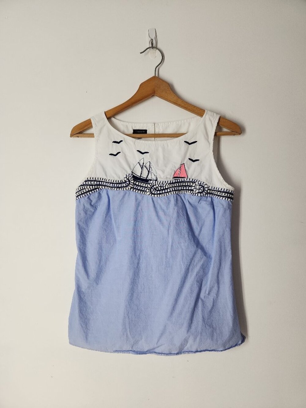 vintage Talbots Chambray Embroidered Sailboat Top Blouse Blue White Nautical XS